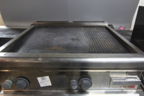 Жарочная поверхность 1/3 рифл. газ ZANUSSI KRE813 б.у.