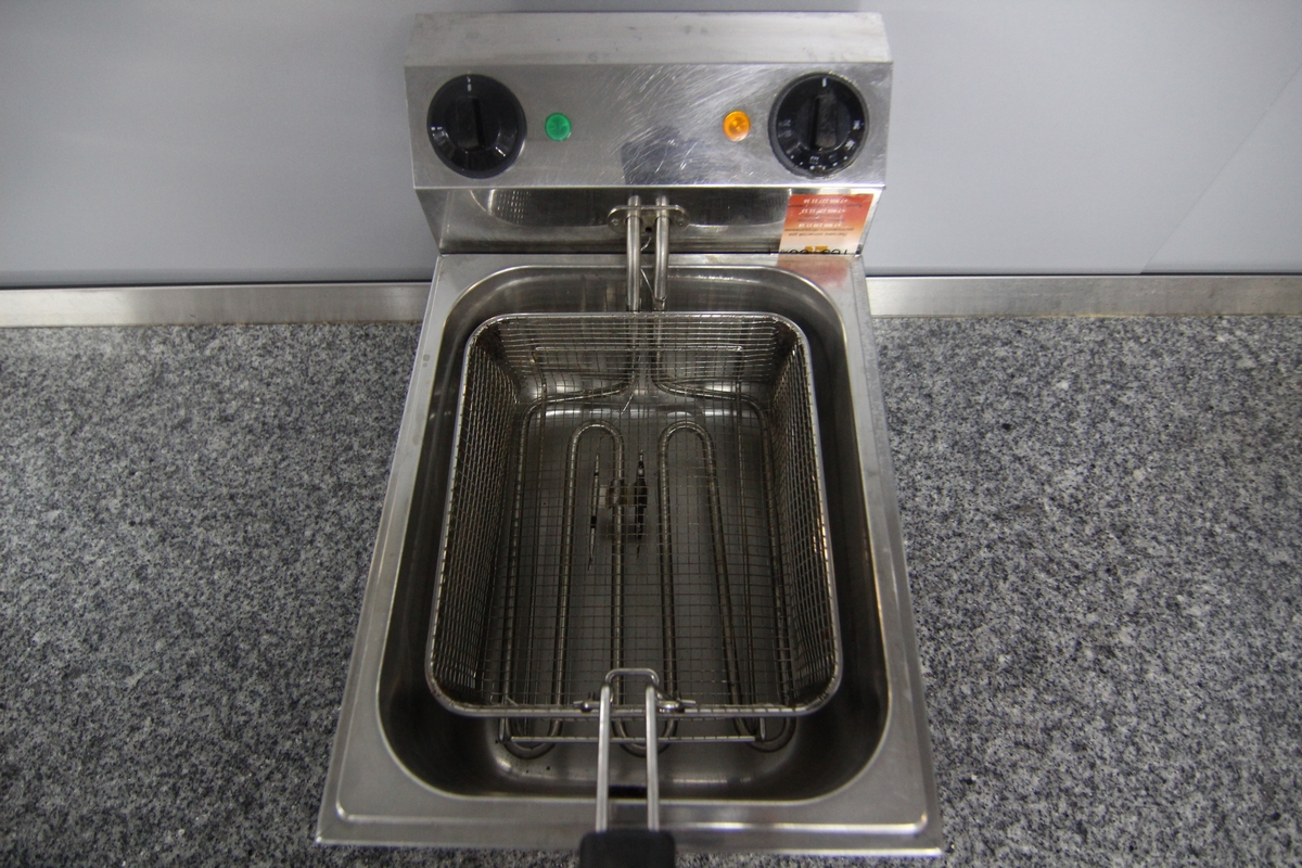 Фритюр 1 ванна 6л. FT8  б.у.