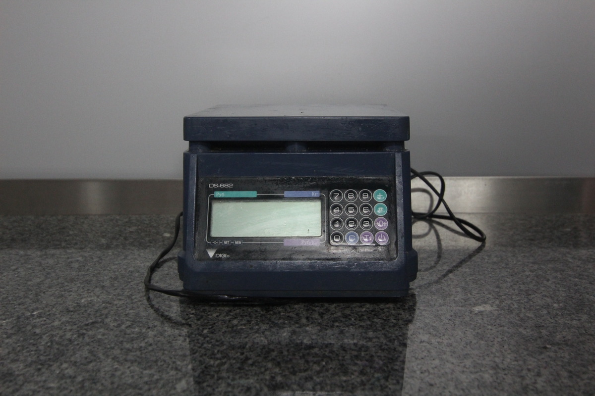 Весы порционные DIGI PS-682 б.у