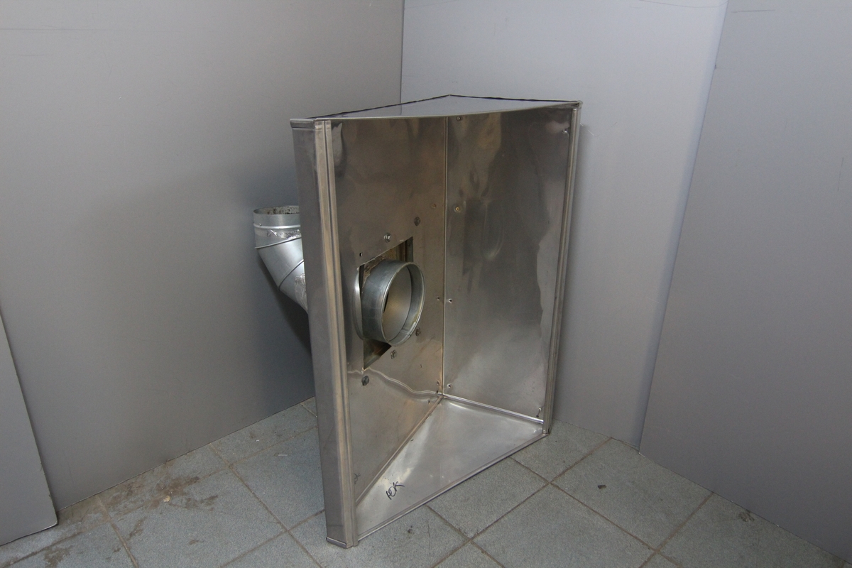 Зонт пристенный нерж. 95/67/35 без ж.у.