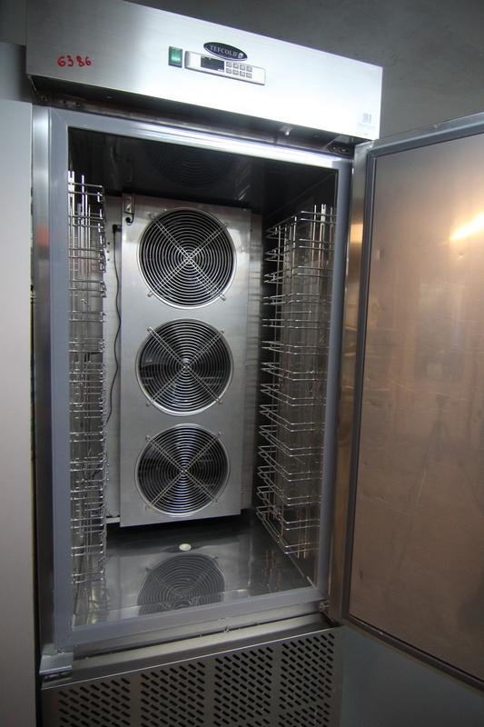 Шкаф шоковой заморозки Tefcold BLH14 20 ур. б.у.